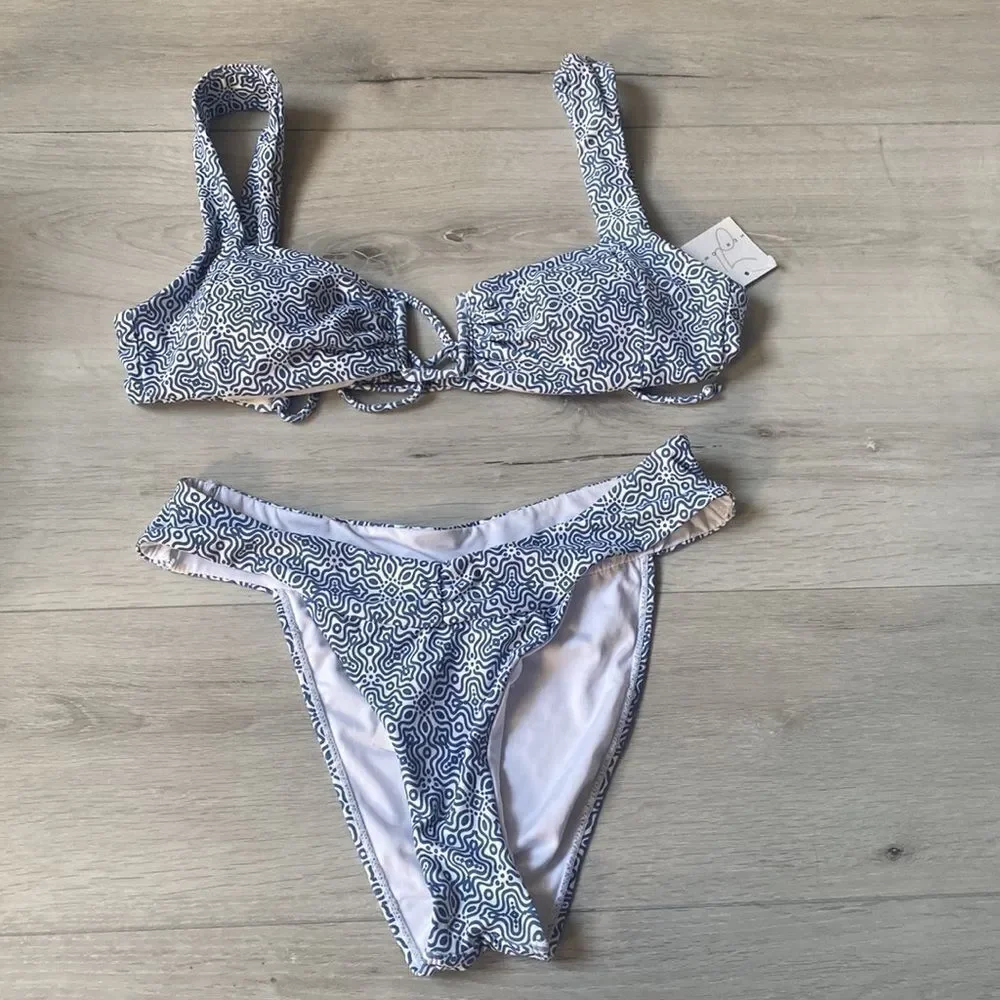 Her.Own Sierra Swim Top Tie Back XL Quin Bottom M Bikini Set Tile Blue/White NWT